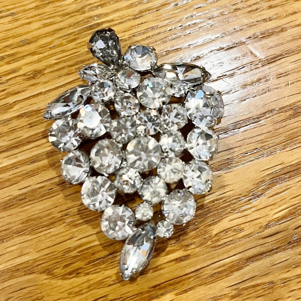 Large clear rhinestone 2-1/2" brooch/pin (strawberry or could be a leaf???) EUC